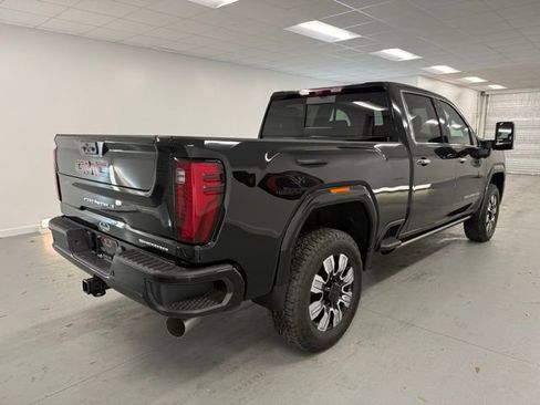 New 2025 GMC Sierra 2500 Denali w/ Denali Reserve Package image 6