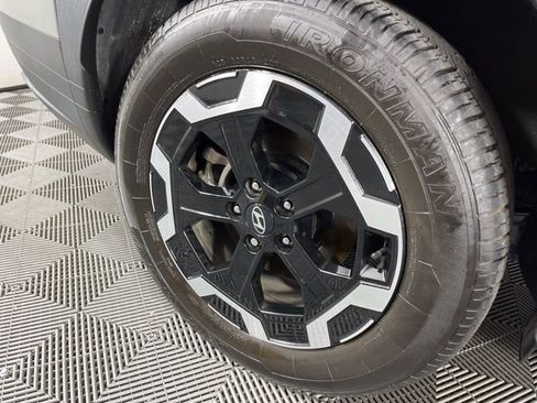 Used 2024 Hyundai Santa Fe SEL image 16