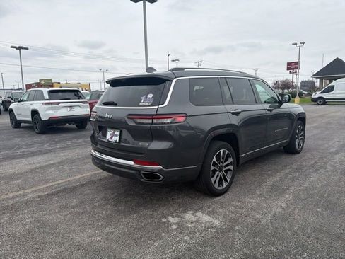 Used 2022 Jeep Grand Cherokee L Overland w/ Luxury Tech Group IV AWD/4WD image 3