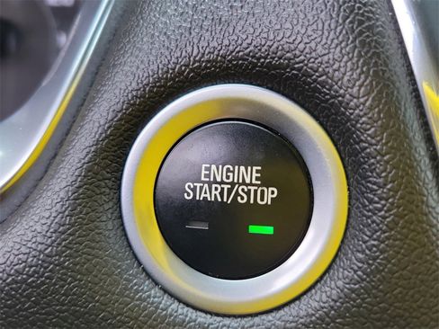 Certified 2023 Chevrolet Traverse LT image 41