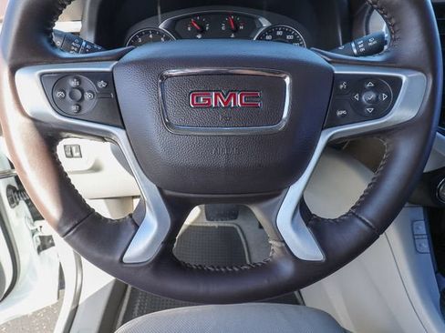 Used 2017 GMC Acadia SLT FWD image 17