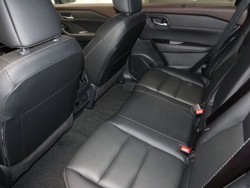 Used 2023 Nissan Rogue SL w/ SL Premium Package AWD/4WD image 24