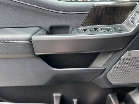 New 2025 Ford F350 Lariat w/ Lariat Ultimate Package image 10