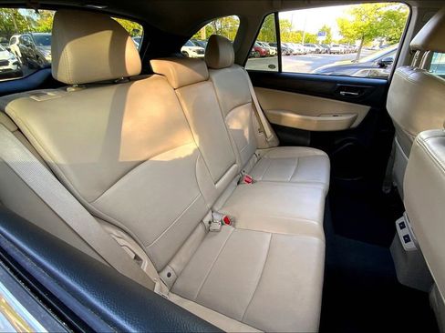 Used 2017 Subaru Outback 2.5i Limited image 28