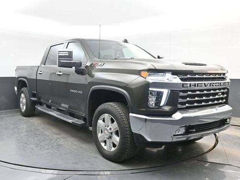 Used 2023 Chevrolet Silverado 2500 LTZ AWD/4WD image 2