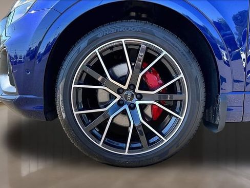 Used 2019 Audi Q8 Prestige AWD/4WD image 34