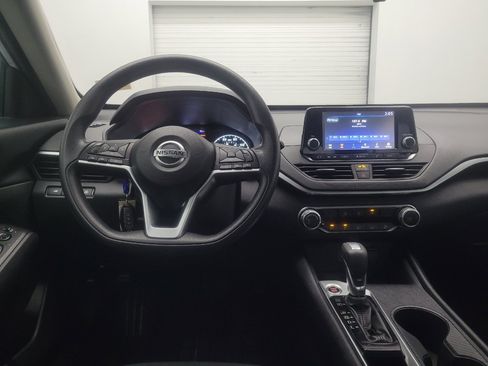 Used 2022 Nissan Altima 2.5 S FWD image 22