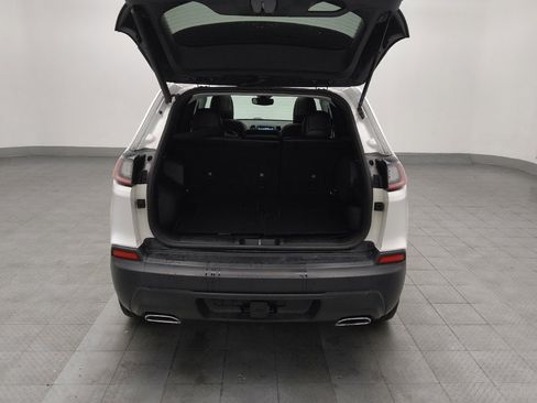 Used 2021 Jeep Cherokee Latitude Lux w/ Sun & Sound Group image 29