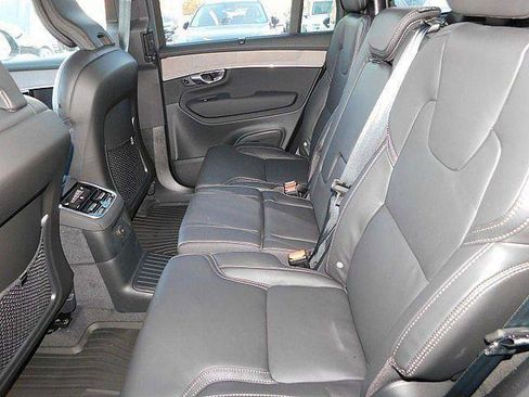New 2026 Volvo XC90 T8 Ultra w/ Protection Package Premier AWD/4WD image 13
