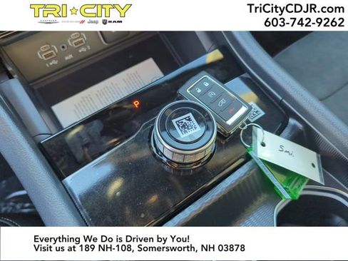 New 2025 Jeep Grand Cherokee L Altitude image 18