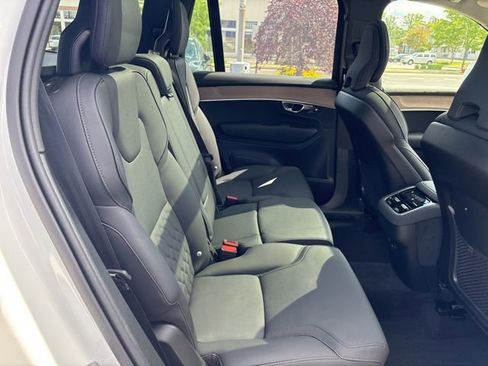 Used 2025 Volvo XC90 B6 Plus AWD/4WD image 14