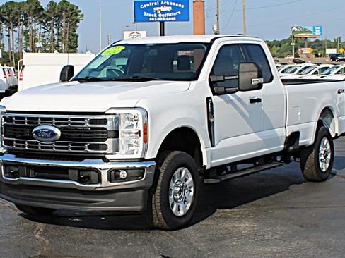 Used 2024 Ford F250 XLT w/ Camper Package AWD/4WD image 2