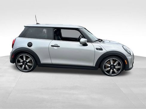 Used 2024 MINI Cooper S FWD image 2