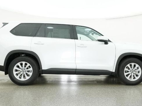 New 2026 Toyota Grand Highlander XLE image 46