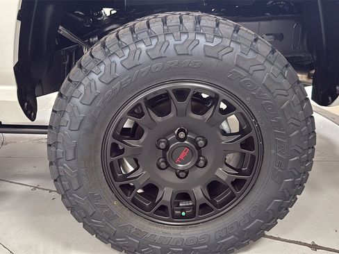 New 2025 Toyota Tacoma SR5 image 23
