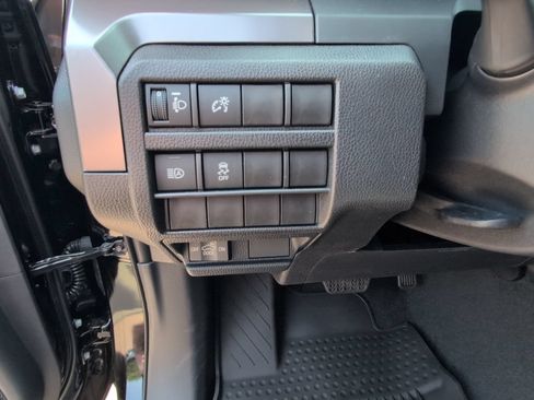 Certified 2026 Toyota Tacoma TRD Off-Road AWD/4WD image 19