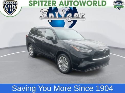 New 2026 Toyota Highlander Platinum AWD/4WD image 2