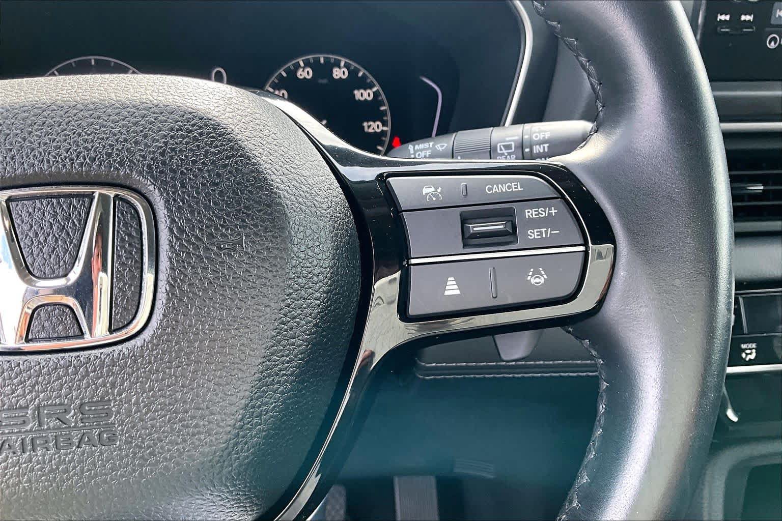 Used 2024 Honda Pilot Touring image 25