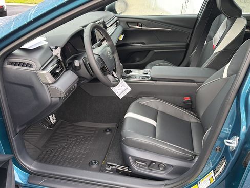 New 2026 Toyota Camry SE FWD image 10