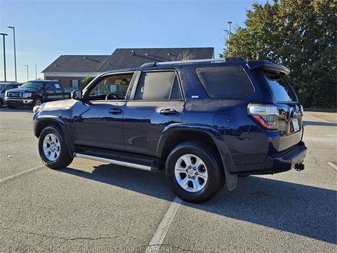 Used 2020 Toyota 4Runner Limited image 9