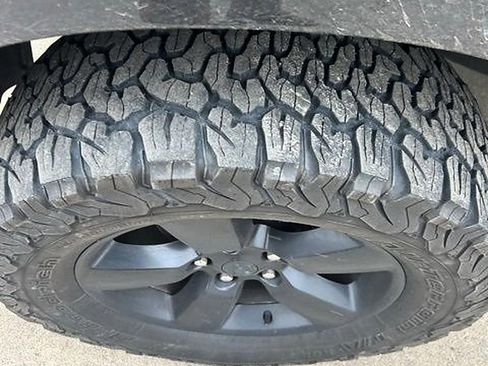 Used 2017 RAM 1500 Express w/ Black Ram 1500 Express Group image 3