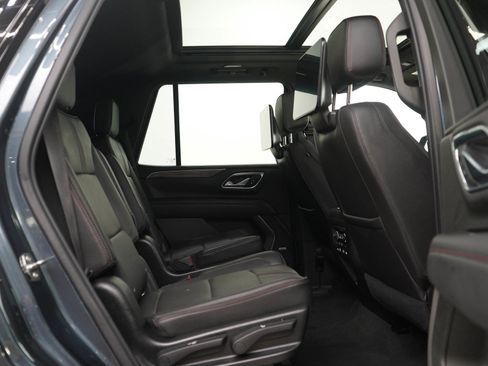 Used 2021 Chevrolet Tahoe RST w/ Luxury Package AWD/4WD image 13