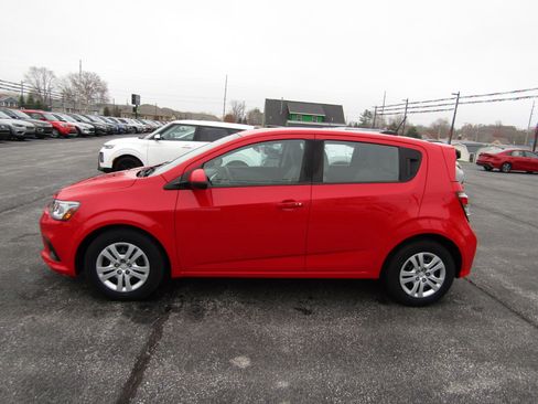 Used 2020 Chevrolet Sonic LT image 4