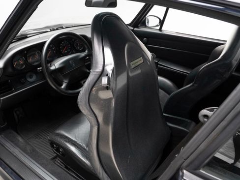 Used 1996 Porsche 911 Carrera 4S AWD/4WD image 18