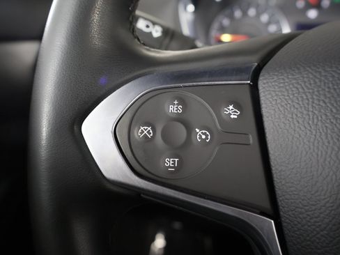 Used 2023 Chevrolet Traverse LT w/ Rear Camera Mirror Package image 45