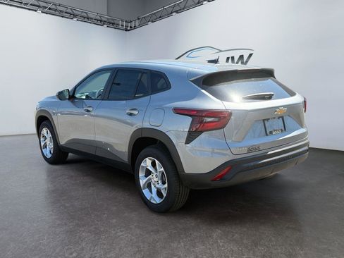 New 2026 Chevrolet Trax LS image 5