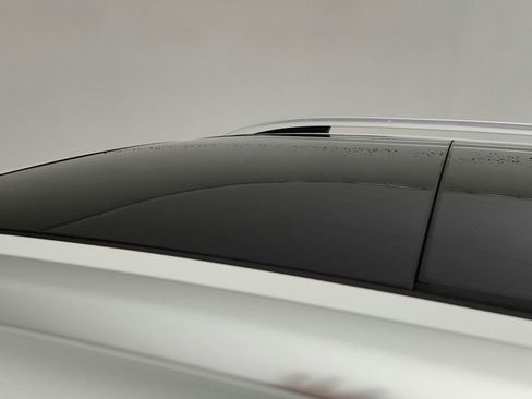 Used 2025 Volkswagen Atlas SEL Premium R-Line image 10