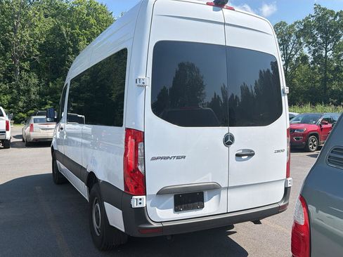 Used 2025 Mercedes-Benz Sprinter 2500 image 16