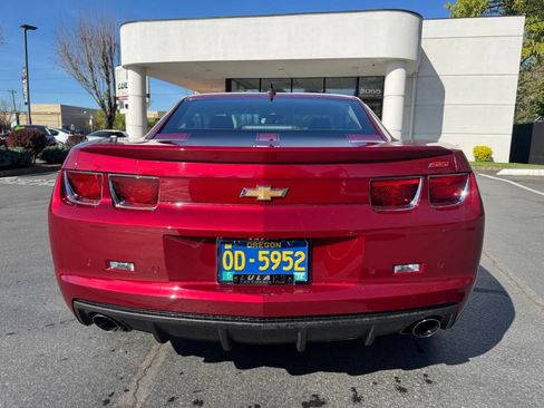 Used 2010 Chevrolet Camaro SS w/ RS Package image 4