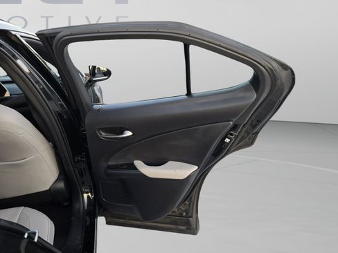 Used 2024 Lexus UX 250h FWD image 19