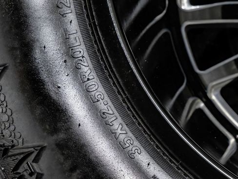 Used 2022 Chevrolet Silverado 3500 LTZ w/ LTZ Convenience Package image 85