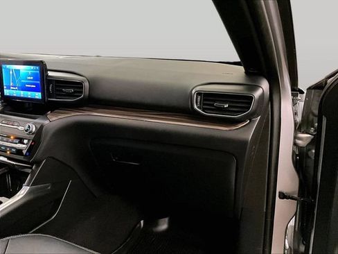 Used 2020 Ford Explorer Limited AWD/4WD image 16