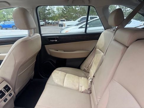 Used 2016 Subaru Outback 2.5i Limited AWD/4WD image 17