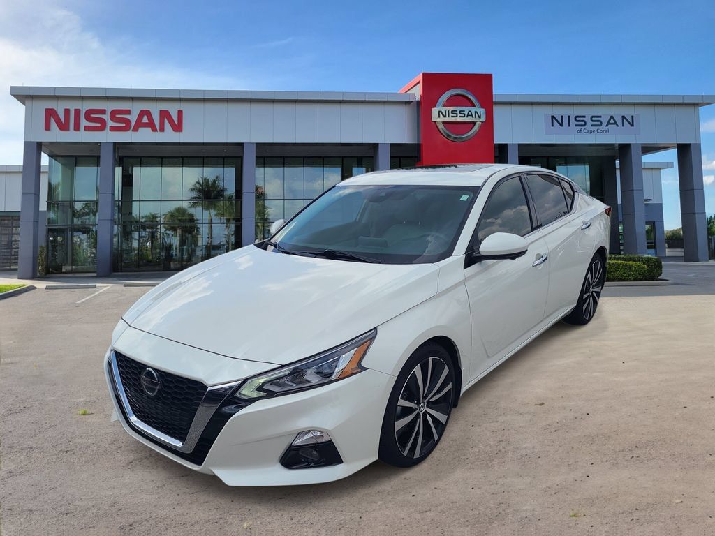 Certified 2020 Nissan Altima 2.5 Platinum FWD image 6