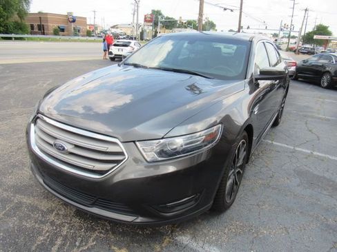 Used 2017 Ford Taurus SEL w/ Equipment Group 201A image 1