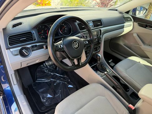Used 2016 Volkswagen Passat 1.8T R-Line image 23