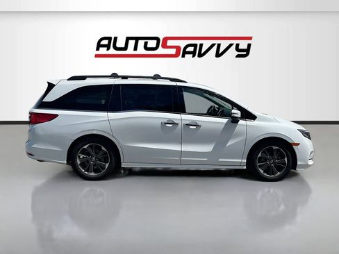 Used 2023 Honda Odyssey Elite image 8