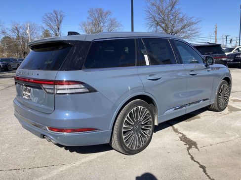 New 2025 Lincoln Aviator Black Label image 3