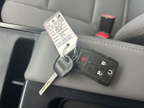 Used 2017 GMC Sierra 1500 4x4 Double Cab image 28