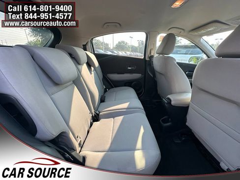 Used 2020 Honda HR-V LX image 28
