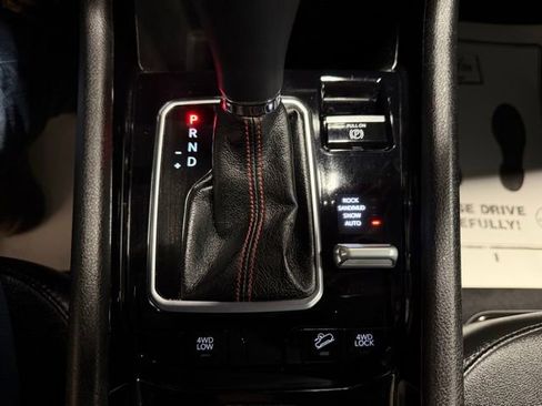 Used 2023 Jeep Compass Trailhawk image 40