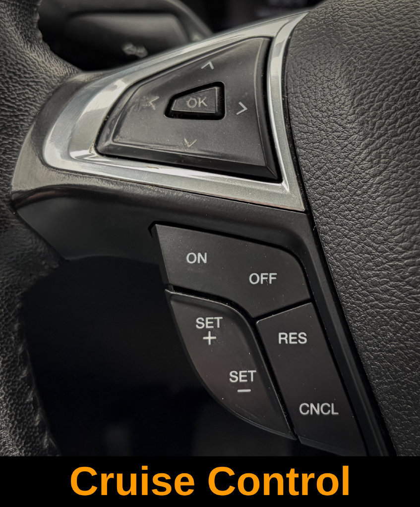 Used 2017 Ford Fusion SE w/ Equipment Group 601A FWD image 10