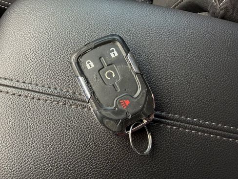 Used 2022 GMC Terrain SLE w/ Driver Convenience Package AWD/4WD image 31
