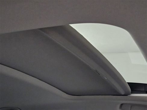 Used 2024 Honda Accord Touring image 34