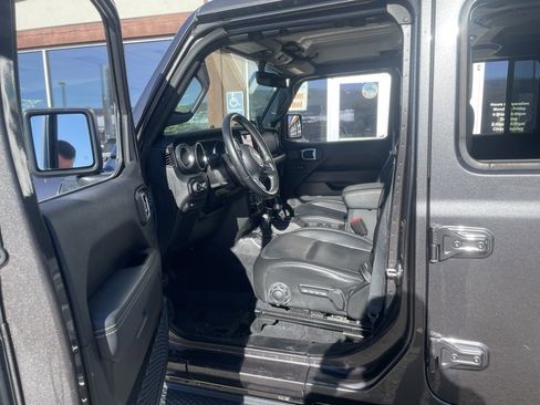 Used 2021 Jeep Wrangler Unlimited Sahara image 10