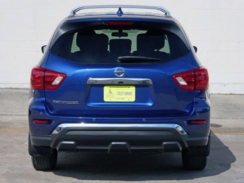 Used 2020 Nissan Pathfinder S FWD image 47